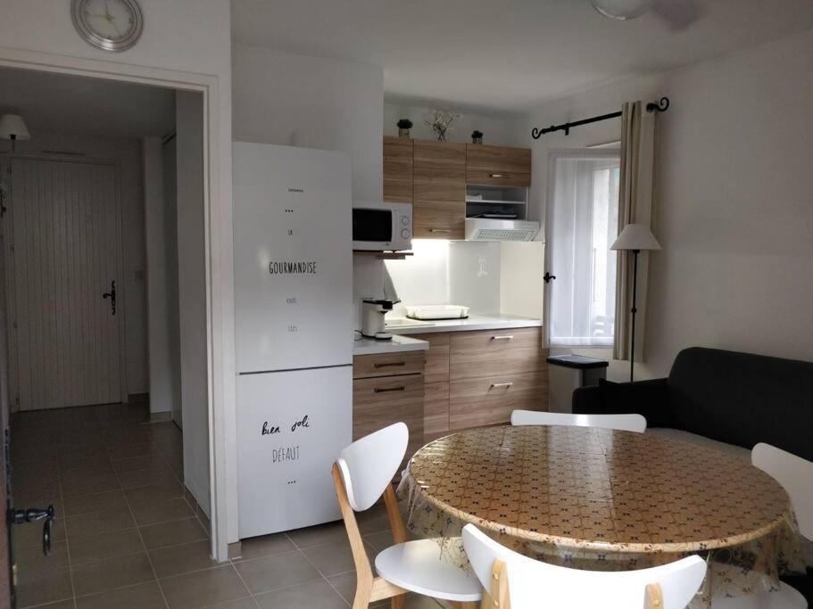 St Raphael 37M2, Piscine, Wifi, Commerces Mer 5Mn A Pieds Saint-Raphaël Екстериор снимка